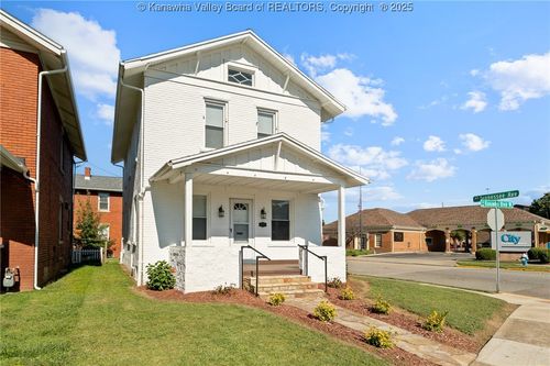 202 Kanawha Blvd W, Charleston, WV, 25302-2201 | Card Image