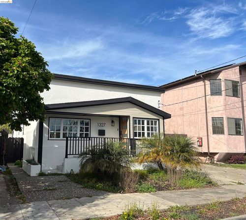1327 Ward St, Berkeley, CA, 94702-2250 | Card Image