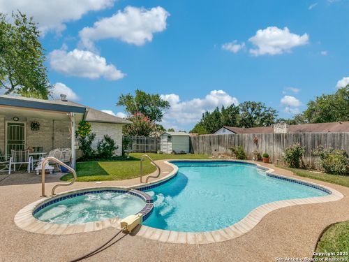 5003 Cozumel St, San Antonio, TX, 78233-5824 | Card Image