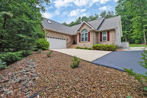 1115 Sunset Ridge Dr, Crossville, TN, 38571-0498 | Card Image