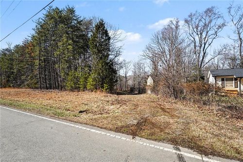 9770 Baux Mountain Rd, Germanton, NC, 27019-9450 | Card Image