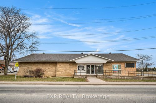 299 Lake Ave E, Carleton Place, ON, K7C1J3 | Card Image