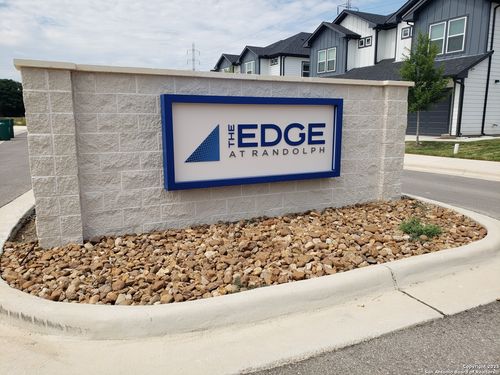 110 Lavonne Villa, Universal City, TX, 78148-4449 | Card Image