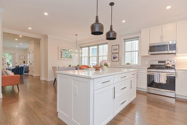 37 - 37 Algonquin Rd, Condo with 3 bedrooms, 4 bathrooms and 2 parking in Chestnut Hill MA | Image 6