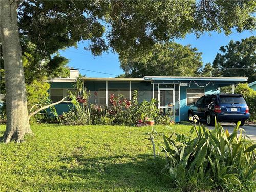 1605 Logan St, CLEARWATER, FL, 33755-2824 | Card Image