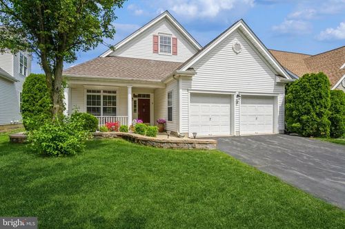 8 Mistflower Ln, PRINCETON JUNCTION, NJ, 08550-2430 | Card Image