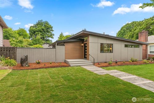 1745 23rd Avenue, Longview, WA, 98632 | Card Image