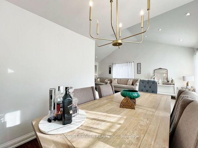 70 Douglas Rd, House other with 2 bedrooms, 2 bathrooms and 8 parking in Richmond Hill ON | Image 18