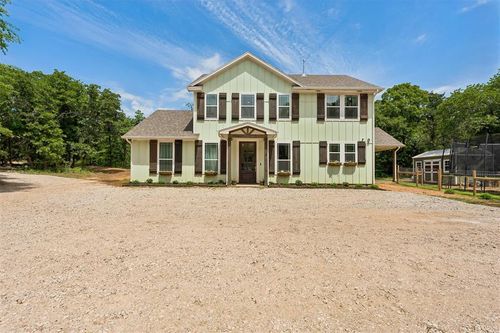9025 E Charter Oak Rd, Guthrie, OK, 73044-7454 | Card Image