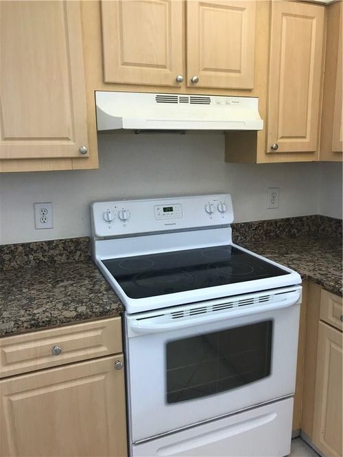 601-1105 S Flagler Ave, Pompano Beach, FL, 33060-8698 | Card Image