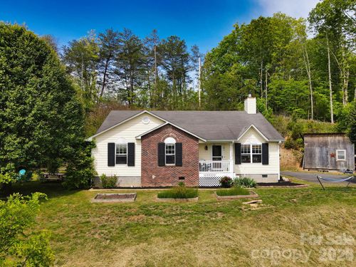 1798 New Stock Rd, Weaverville, NC, 28787-9561 | Card Image