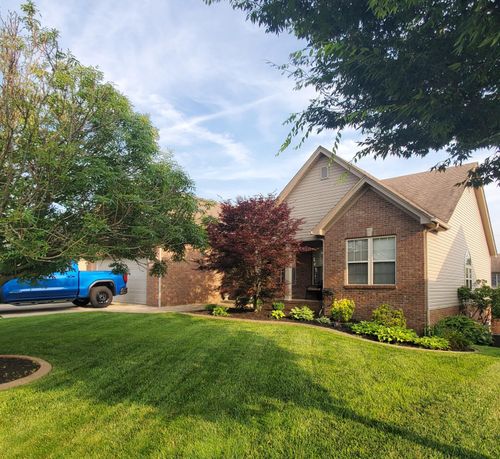 116 Lansdowne Dr, Nicholasville, KY, 40356-8235 | Card Image