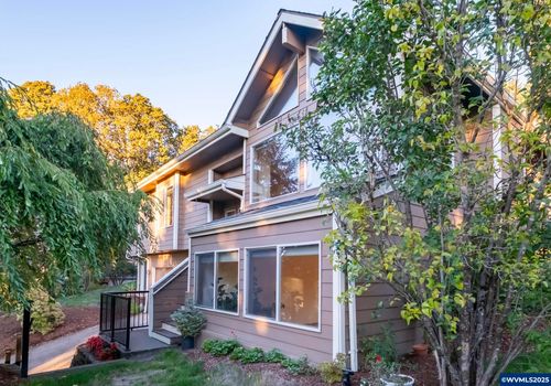 407 S 30th St, Philomath, OR, 97370-9372 | Card Image