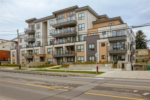 203-4030 Shelbourne St, Saanich, BC, V8N3E4 | Card Image