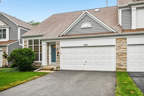 620 N Charter Hall Dr, Palatine, IL, 60067-8678 | Card Image