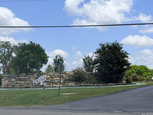 000 Airport Dr, Bandera, TX, 78003 | Card Image
