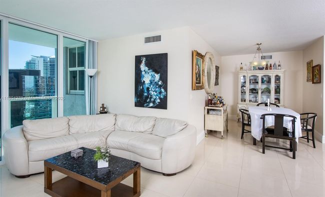 APT-3106 - 1250 S Miami Ave, Condo with 3 bedrooms, 2 bathrooms and null parking in Miami FL | Image 19