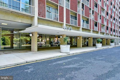 apt-s207-800 4th St Sw, WASHINGTON, DC, 20024-3040 | Card Image