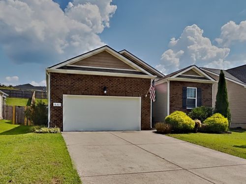 631 Prominence Rd, Columbia, TN, 38401-6872 | Card Image