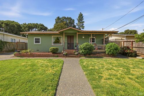 719 Cherry St, Novato, CA, 94945-2525 | Card Image