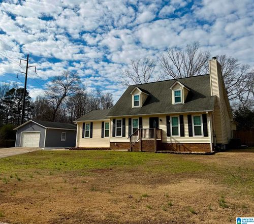 5228 Old Mill Cir, Pelham, AL, 35124-3696 | Card Image