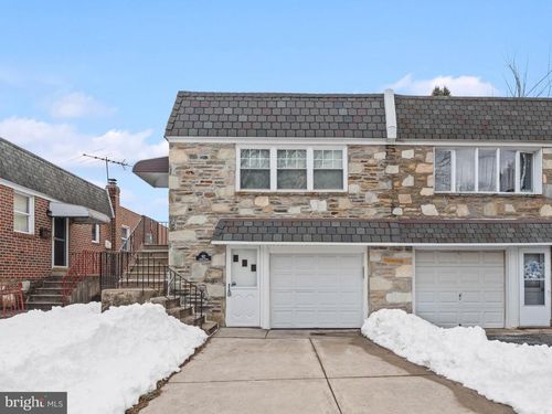 912 Bergen St, PHILADELPHIA, PA, 19111-1404 | Card Image