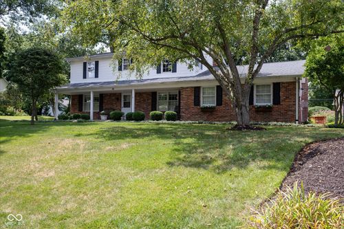10 Colony Ct, Zionsville, IN, 46077-1111 | Card Image