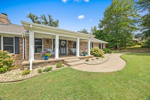 1050 Oaklawn Dr, Cookeville, TN, 38501-2910 | Card Image