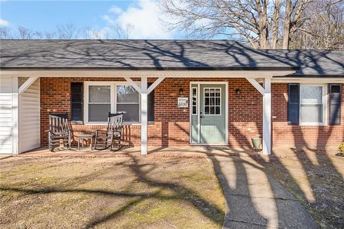 6030 Bobbybrook Dr, Clemmons, NC, 27012-8220 | Card Image