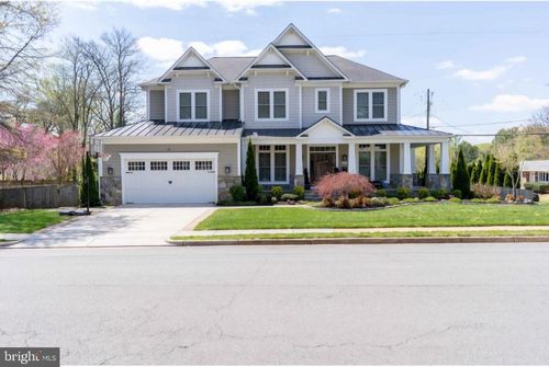 801 Meadow Ln Sw, VIENNA, VA, 22180-6474 | Card Image