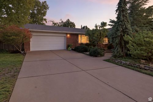 1657 Cherry Ln, Fruit Heights, UT, 84037-2707 | Card Image