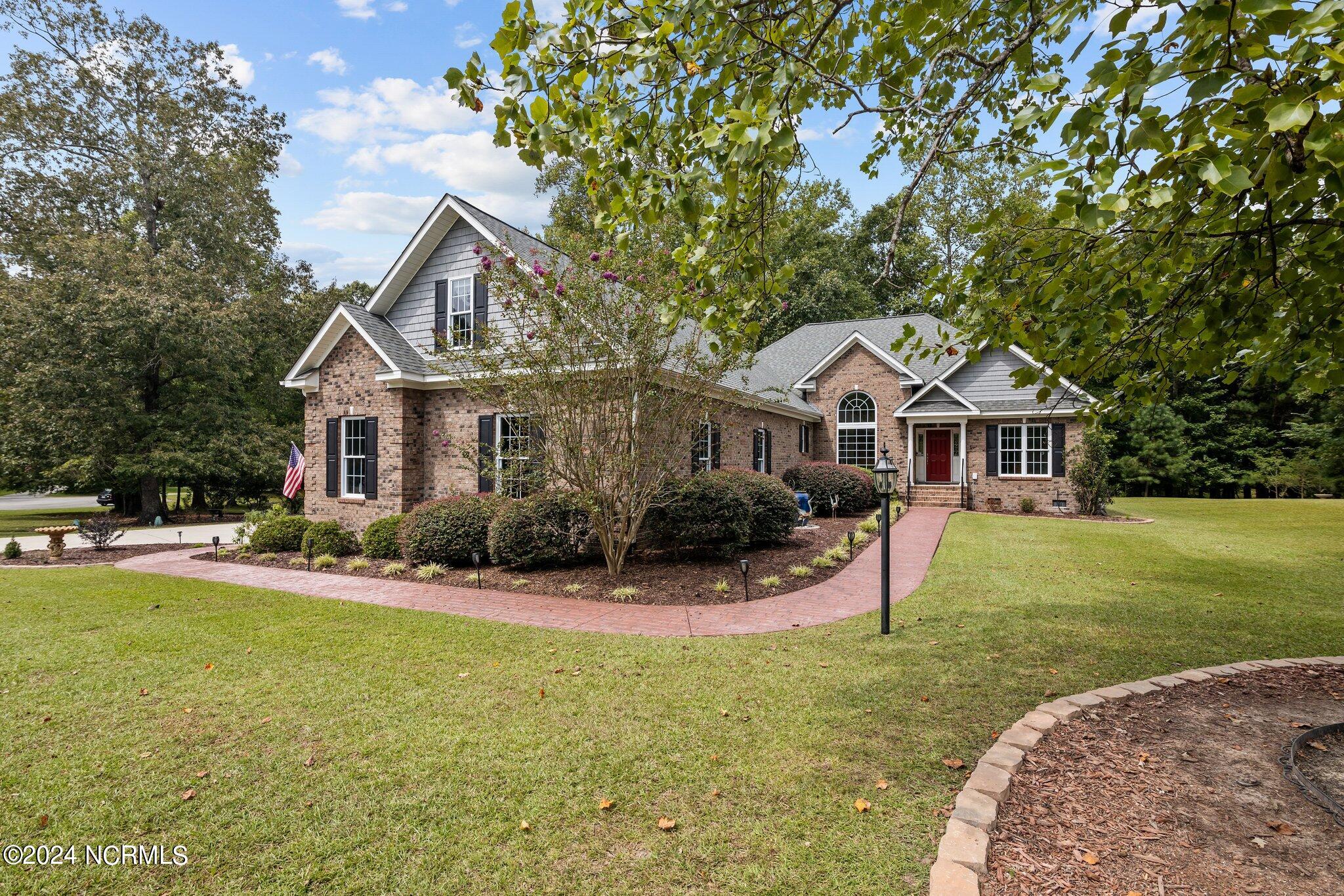 Stonewall Cir, New Bern, NC 28562