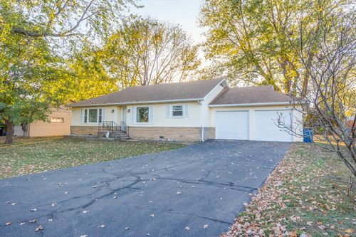 1933 Julia Dr, Lebanon, MO, 65536-3756 | Card Image