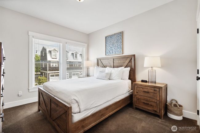 211 Market St, Townhouse with 3 bedrooms, 4 bathrooms and 1 parking in Pacific Beach WA | Image 12