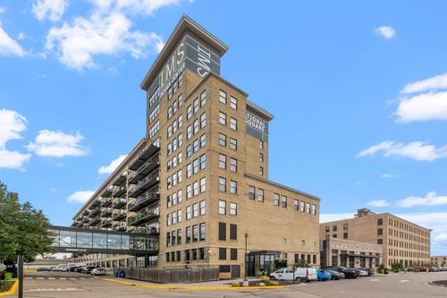 unit-314-290 Market St, Minneapolis, MN, 55405-1612 | Card Image