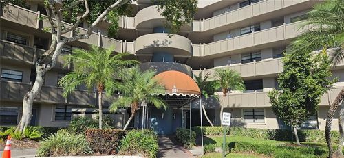 apt-305-1001 Colony Point Cir, Pembroke Pines, FL, 33026-2906 | Card Image