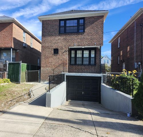 11935 219th St, Cambria Heights, NY, 11411-2004 | Card Image