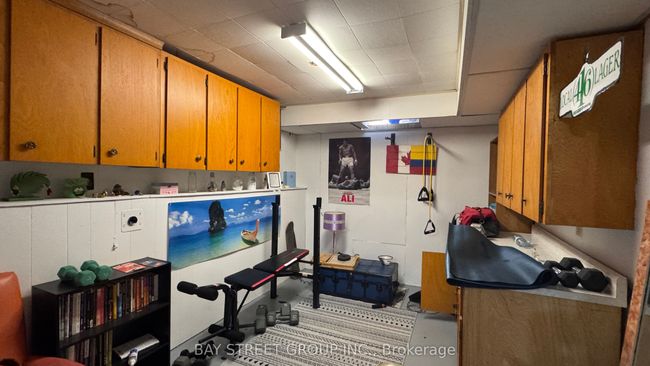 6074 Belaire Ave, House other with 4 bedrooms, 2 bathrooms and 2 parking in Niagara Falls ON | Image 24