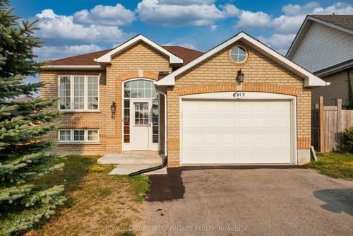 upper-81 Livingstone St E, Barrie, ON, L4M6Y2 | Card Image