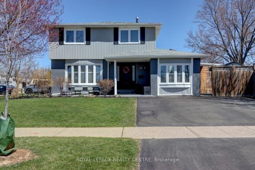 906 Cabot Trail, Milton, ON, L9T3Y4 | Card Image