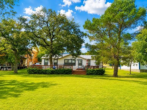 691 Beaver St, Tow, TX, 78672-5073 | Card Image