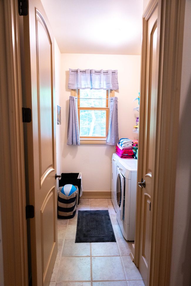 Laundry Room | Image 19