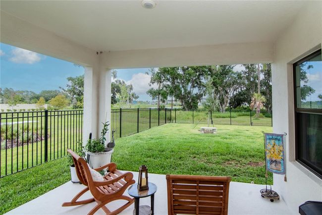 Lanai and Large Fenced Yard | Image 34