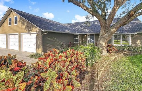 4650 Comanche Trl, Merritt Island, FL, 32953-7809 | Card Image