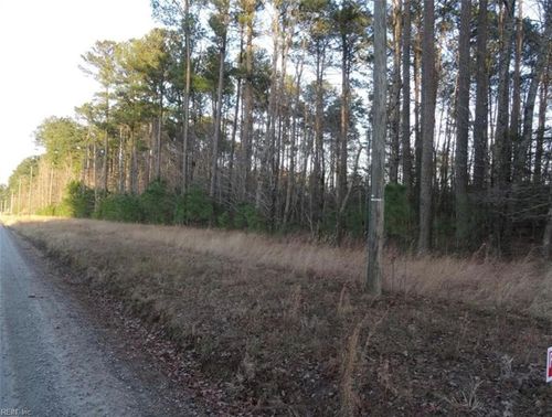 42 AC Strawberry Plaines, Ivor, VA, 23866 | Card Image