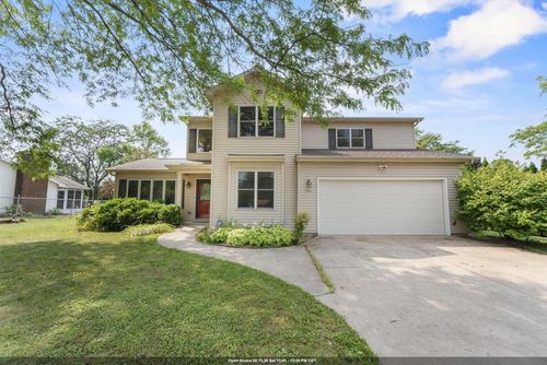 1325 S Westhaven Drive, Oshkosh, WI, 54904 | Card Image
