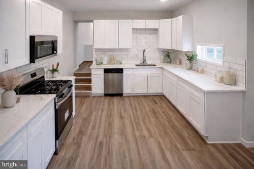 2600 E Hoffman St, BALTIMORE, MD, 21213-3736 | Card Image