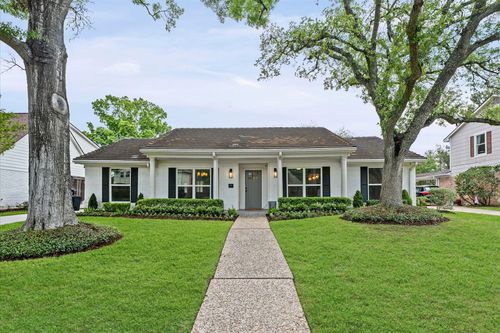 1607 Crystal Hills Dr, Houston, TX, 77077-4027 | Card Image