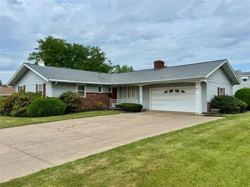 3651 Delmar Dr, Erie, PA, 16506-3580 | Card Image
