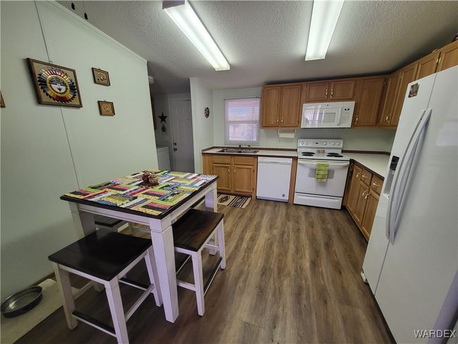 Kitchen | Image 24